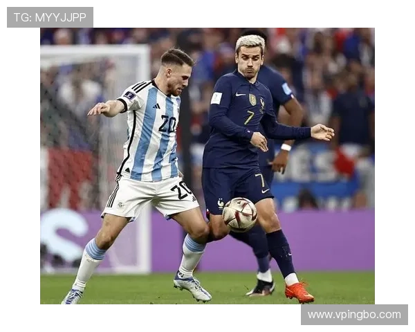 格列兹曼与本泽马国家队战术角色适配性对比