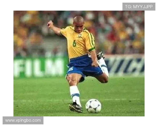 撕开防线前锋马拉多纳胜同代盘带直塞近期主导进攻